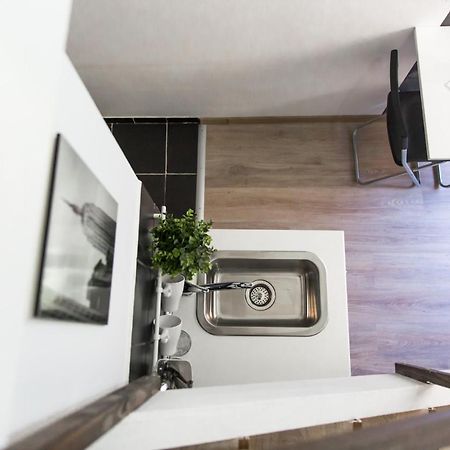 Central Budget Lofts Apartment Budapest Ngoại thất bức ảnh