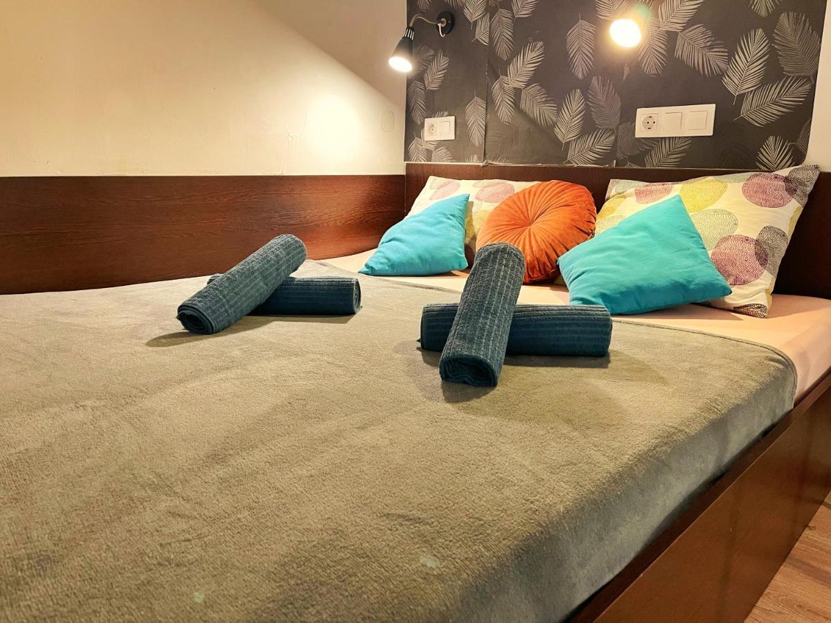 Central Budget Lofts Apartment Budapest Ngoại thất bức ảnh