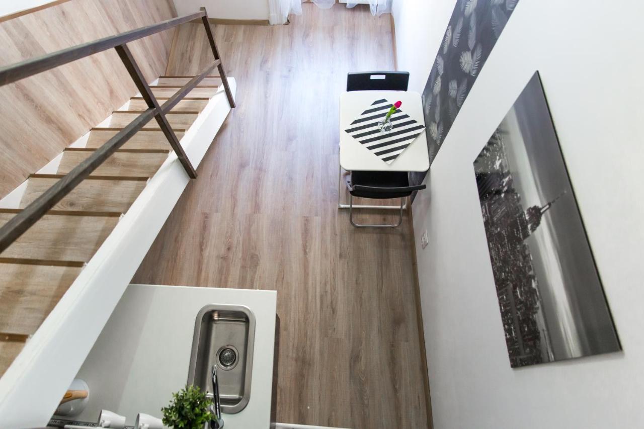 Central Budget Lofts Apartment Budapest Ngoại thất bức ảnh