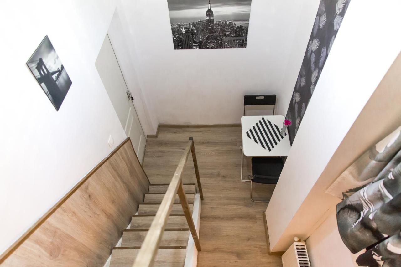 Central Budget Lofts Apartment Budapest Ngoại thất bức ảnh