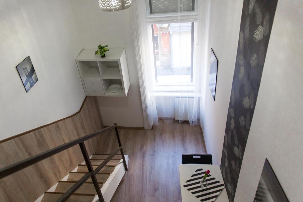 Central Budget Lofts Apartment Budapest Ngoại thất bức ảnh