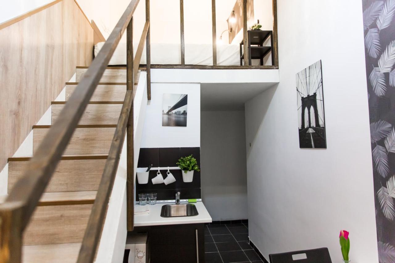 Central Budget Lofts Apartment Budapest Ngoại thất bức ảnh