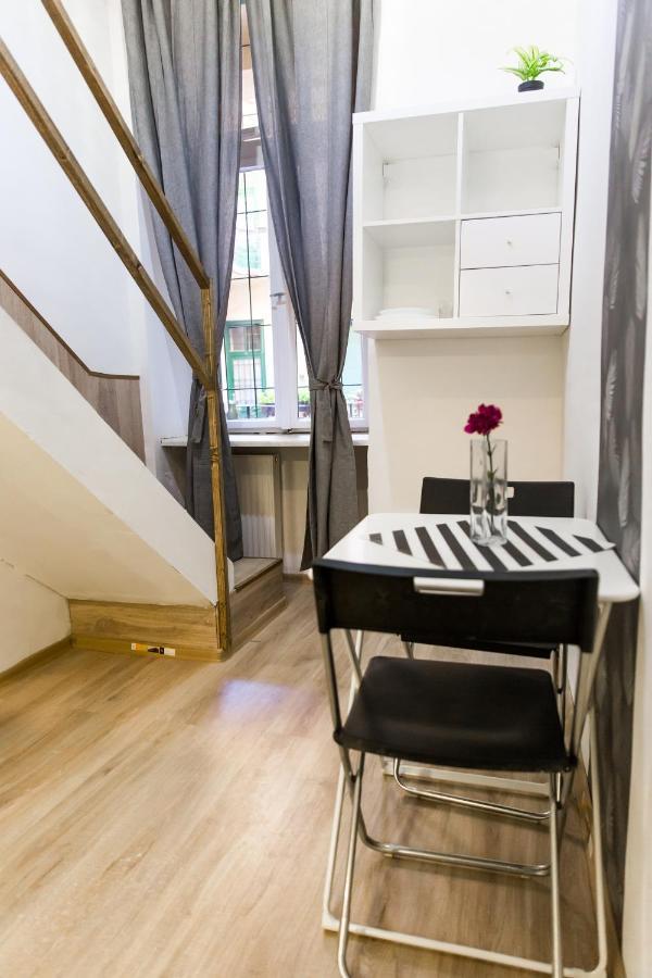 Central Budget Lofts Apartment Budapest Ngoại thất bức ảnh