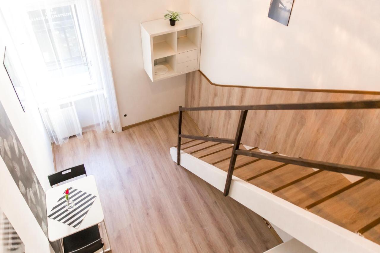 Central Budget Lofts Apartment Budapest Ngoại thất bức ảnh